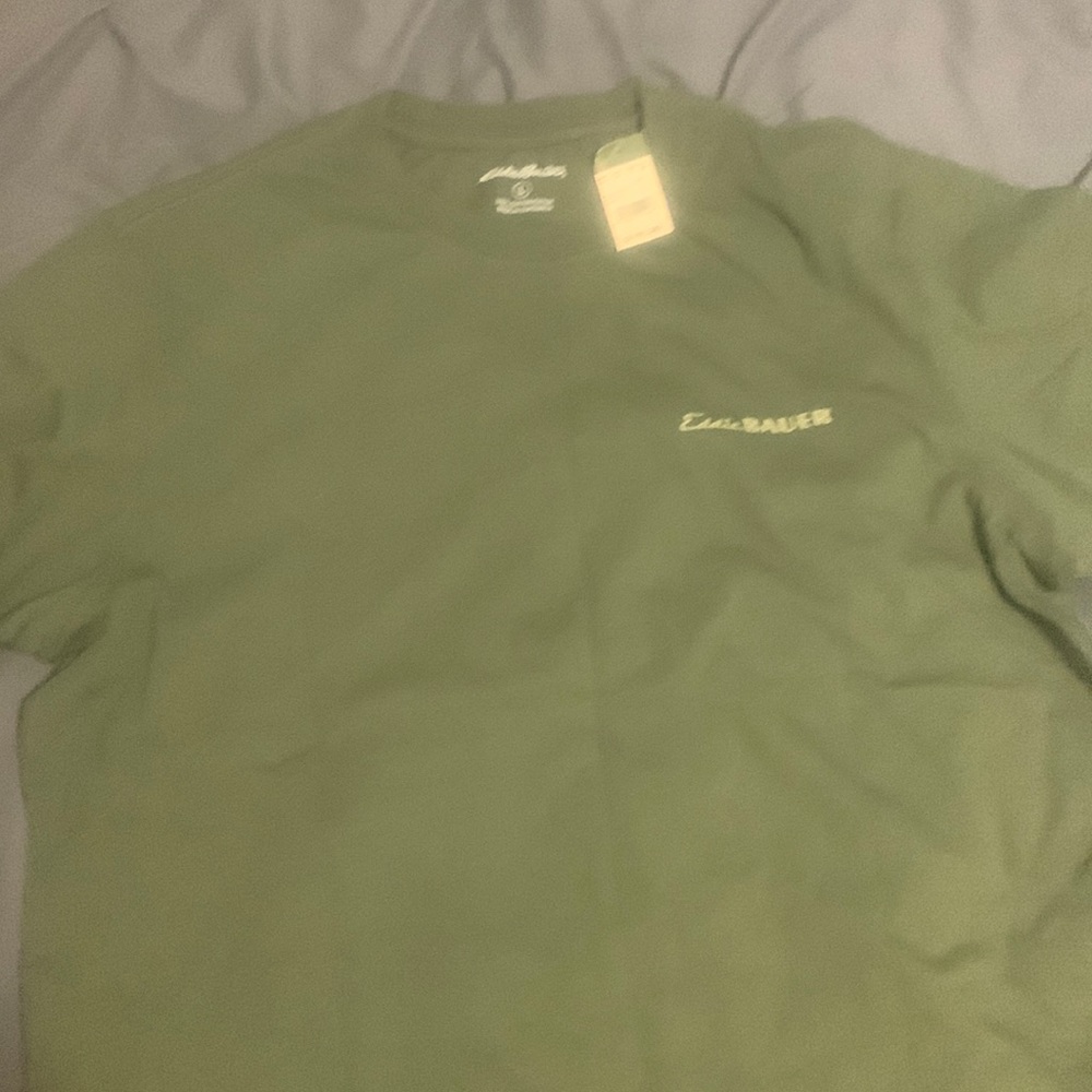 NEW WITH TAG Eddie Bauer Short sleeve shirt SIZE LARGE